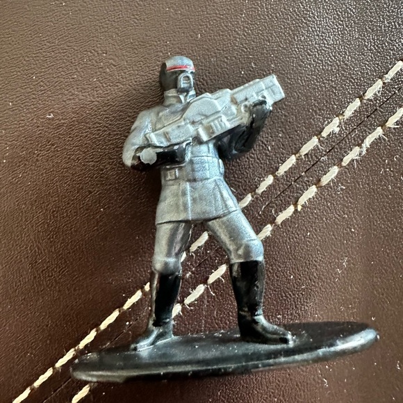 Seven Marvel Die Cast Characters - Picture 5 of 10